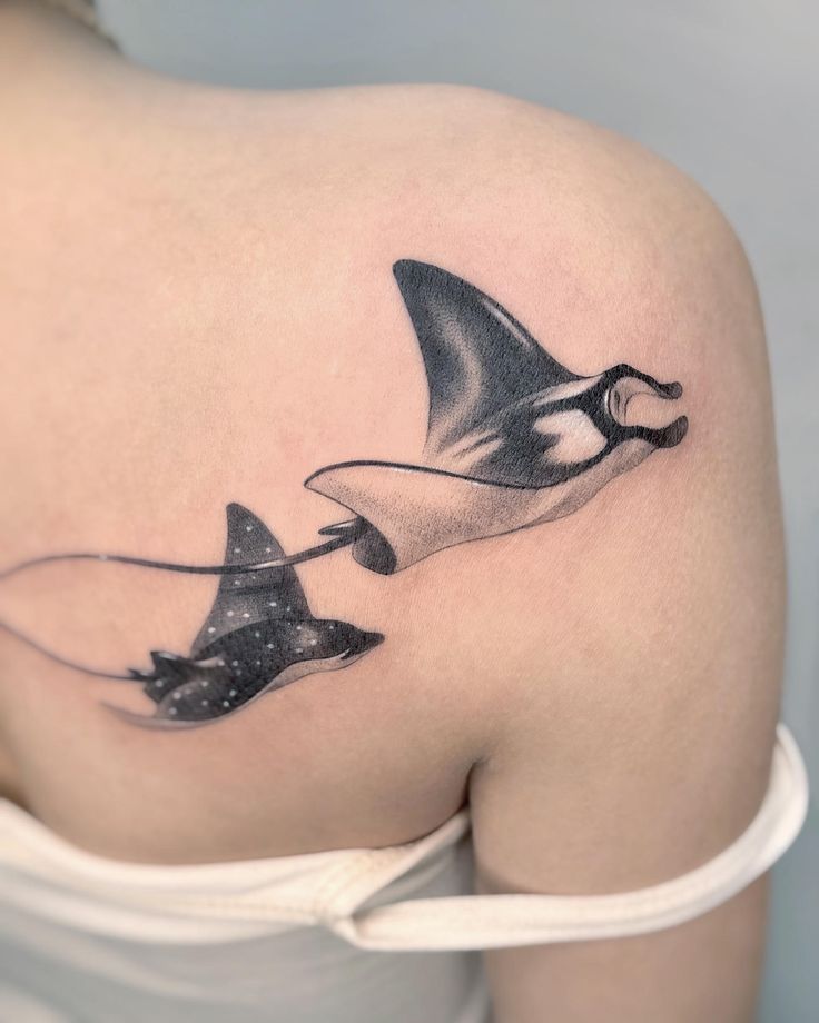 30 Stingray Tattoo Ideas: The Softest Sea Symbol With Serious Style Power