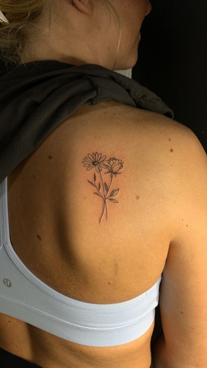 27 June Birth Flower Tattoo Ideas: Honeysuckle & Rose Designs With Meaning