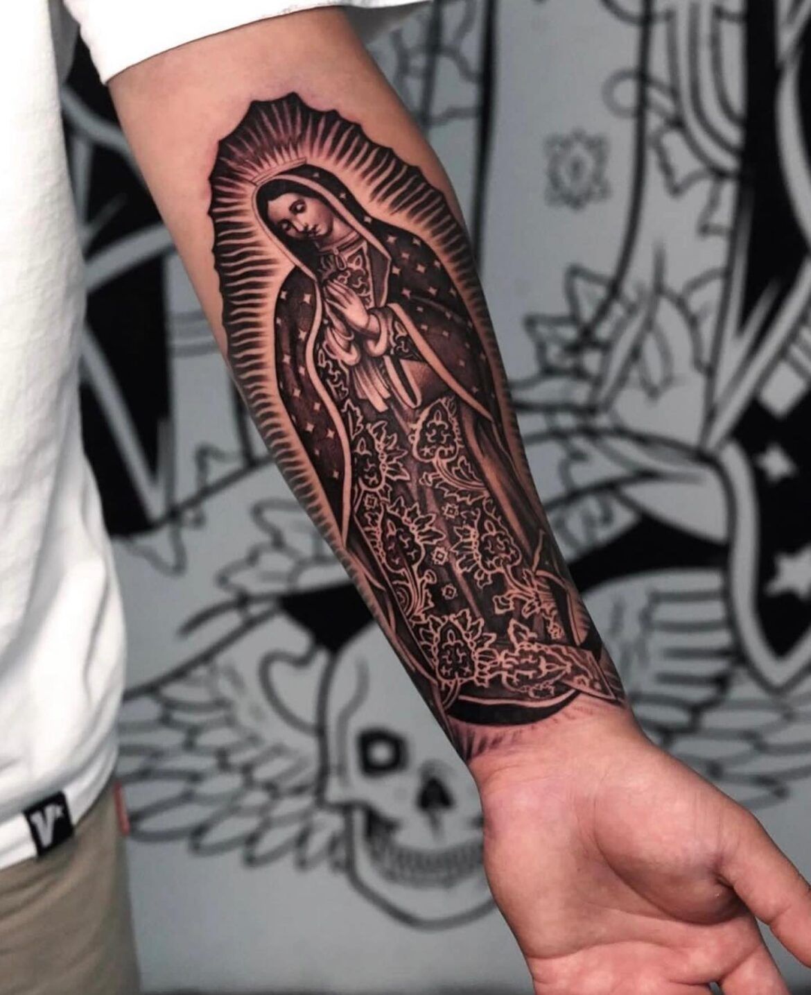 30 Virgen de Guadalupe Tattoo Ideas: Tradition, Faith, and Modern Ink