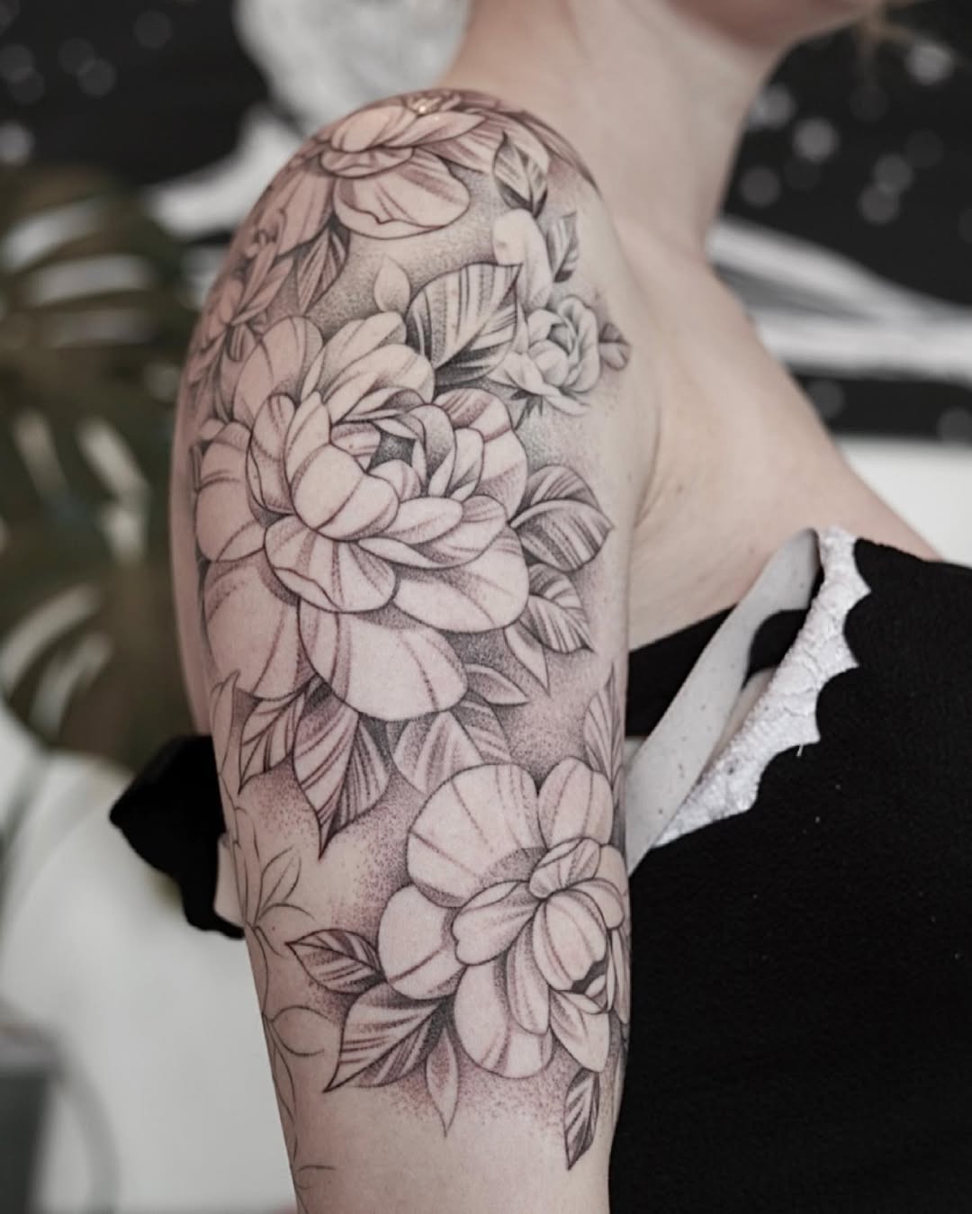 28 Flower Sleeve Tattoo Ideas: Fine Line Floral Designs, Butterfly Accents, And Bold Color Sleeves For Women