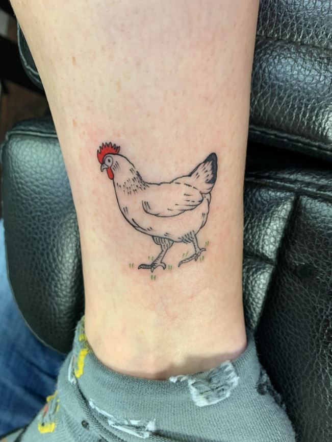 29 Chicken Tattoo Ideas: From Tiny Fine Line Designs to Bold Traditional Statements