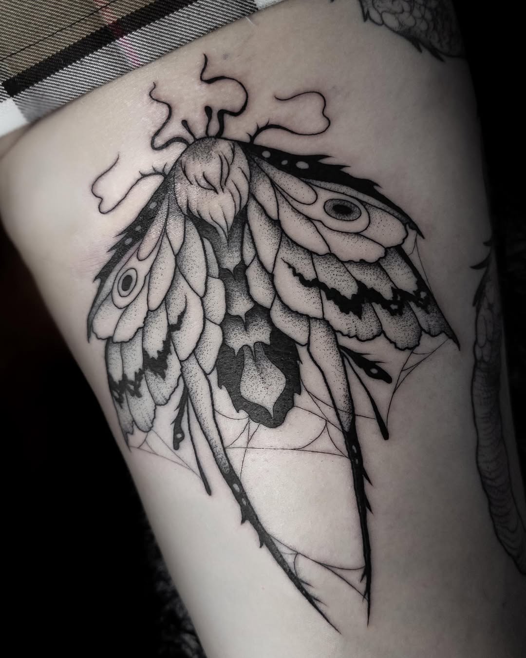 28 Back Of Thigh Tattoo Ideas: Feminine, Bold & Unforgettable Designs For Women