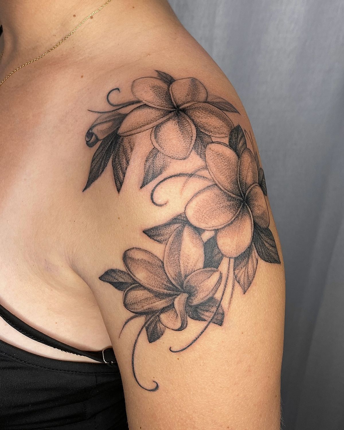 29 Plumeria Tattoo Ideas: From Tiny Florals to Bold Hawaiian Statements