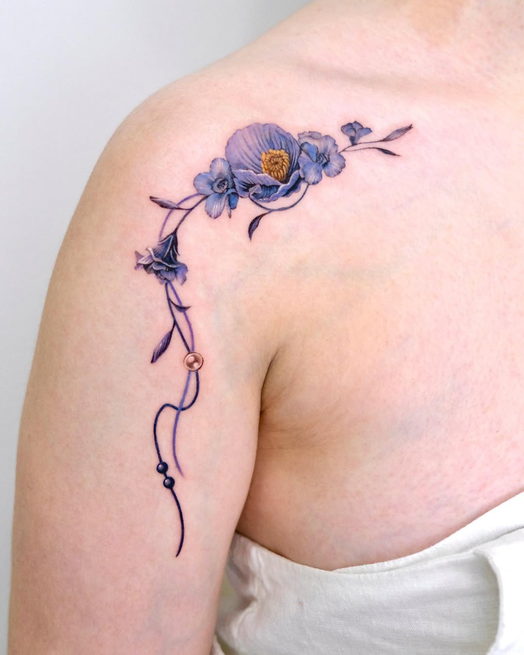 30 CollarBone Tattoo Ideas: Elegant, Meaningful Designs for Women and Men