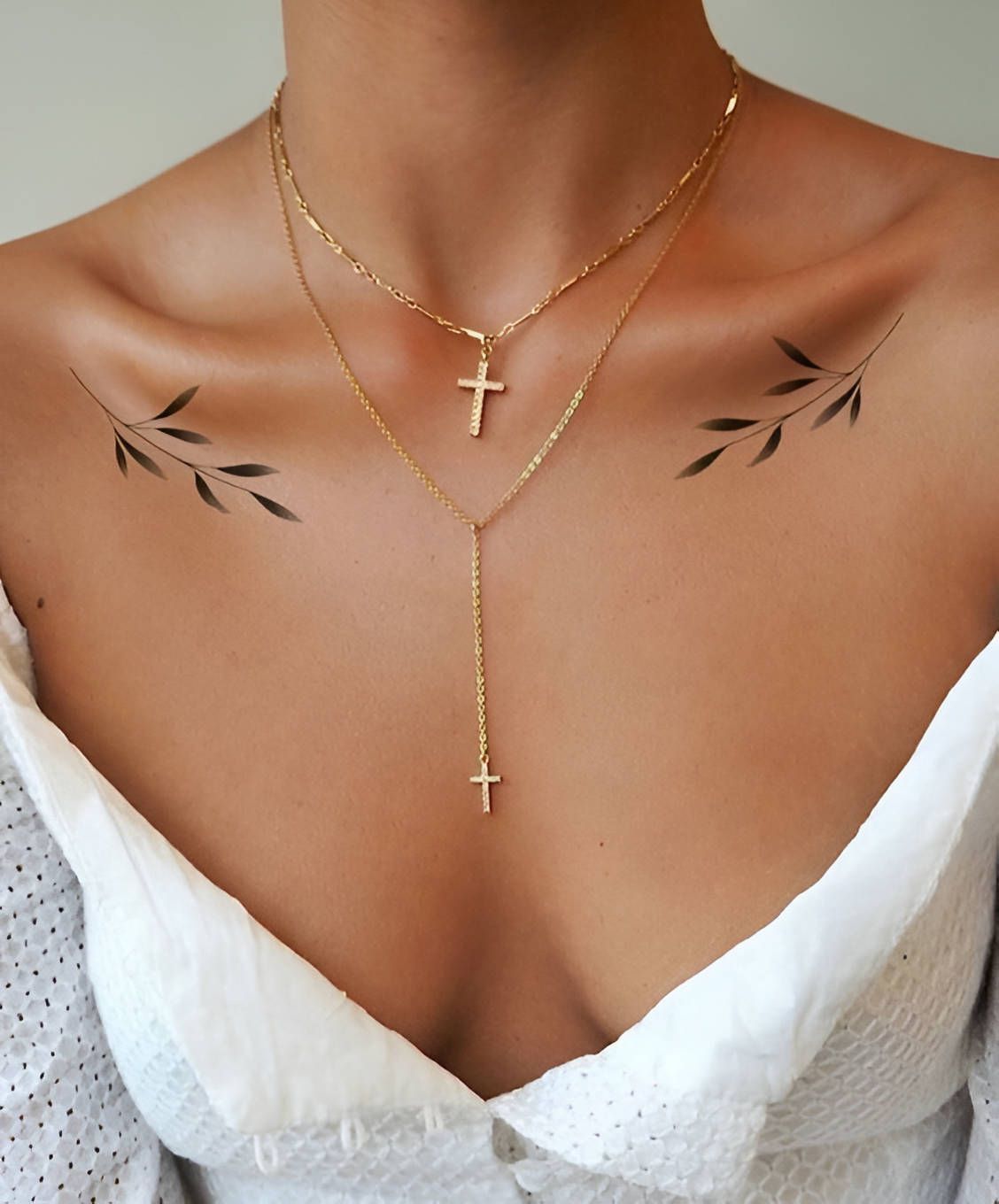 30 CollarBone Tattoo Ideas: Elegant, Meaningful Designs for Women and Men