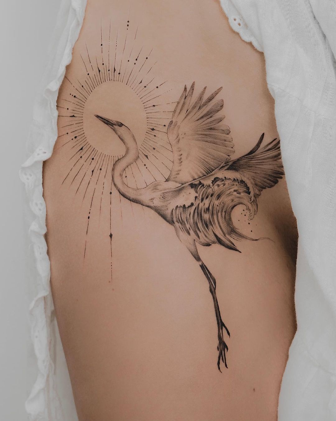 29 Crane Tattoo Ideas: Symbolism, Style, and Modern Interpretations