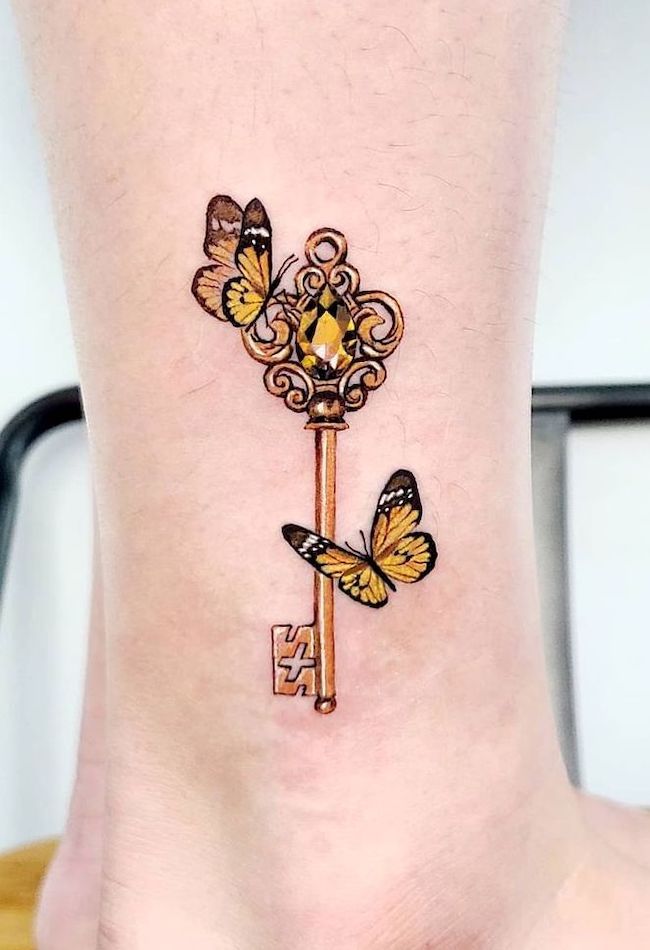 28 Key Tattoo Ideas: From Antique Skeleton Designs to Modern Minimalism