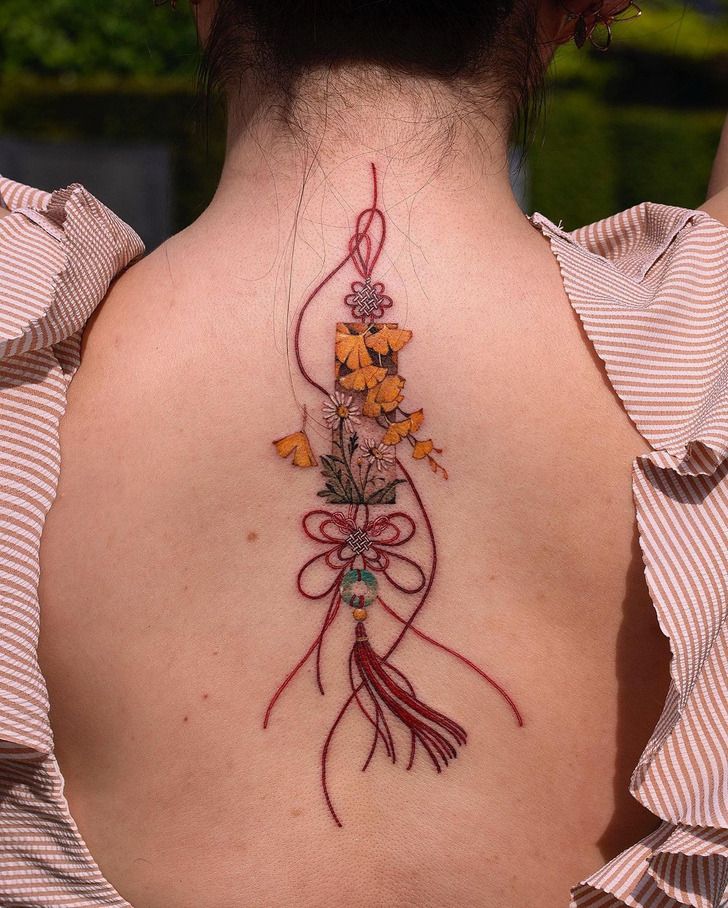 30 Back Tattoo Women: Bold Statements, Fine Line Details, and Meaningful Designs