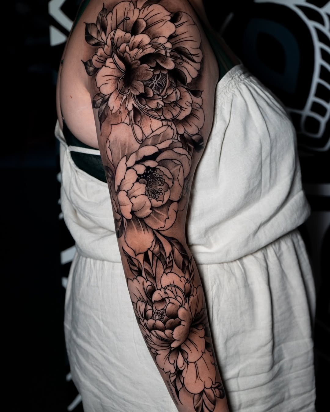 28 Flower Sleeve Tattoo Ideas: Fine Line Floral Designs, Butterfly Accents, And Bold Color Sleeves For Women