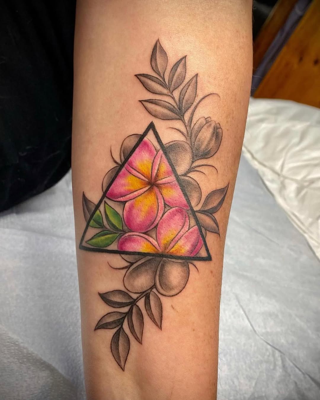 29 Plumeria Tattoo Ideas: From Tiny Florals to Bold Hawaiian Statements