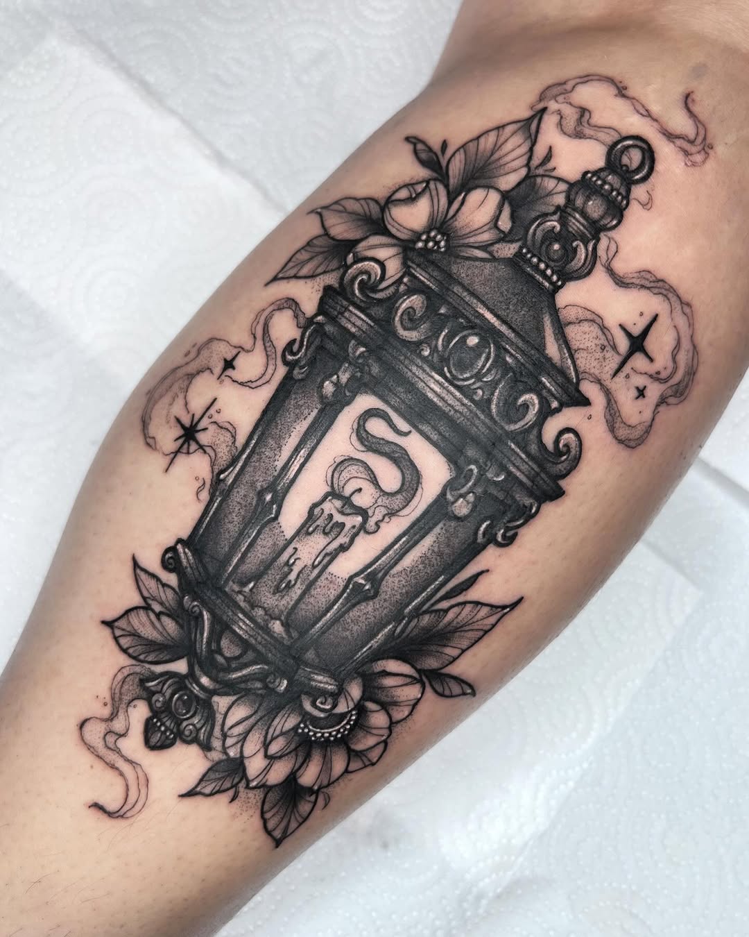 29 Lantern Tattoo Ideas: Illuminating Meaning, Style, and Personal Symbolism
