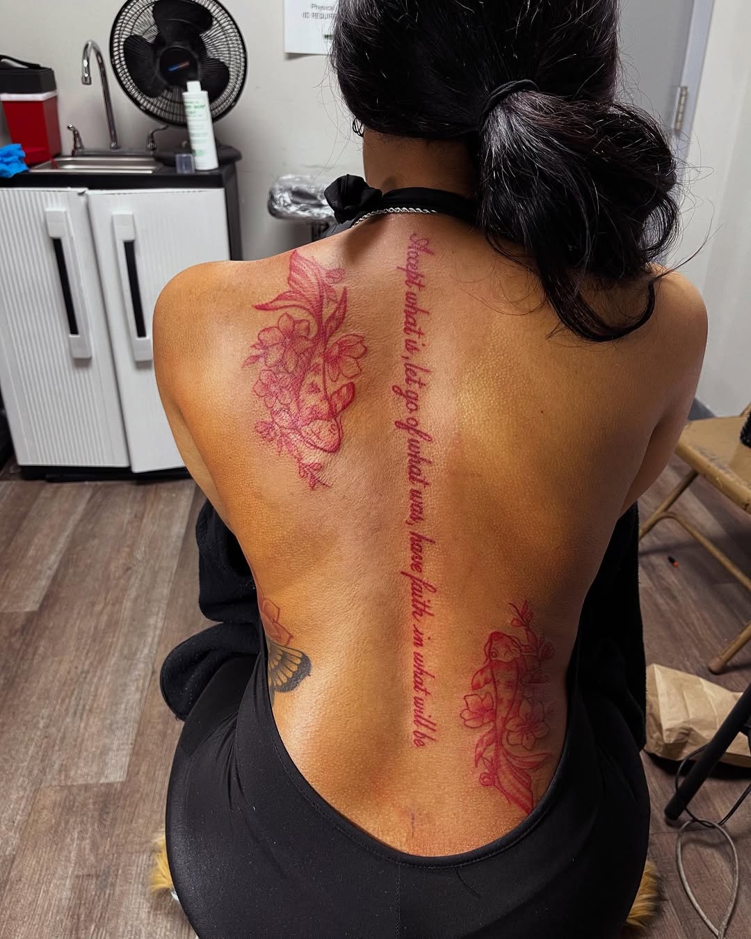 30 Back Tattoo Women: Bold Statements, Fine Line Details, and Meaningful Designs