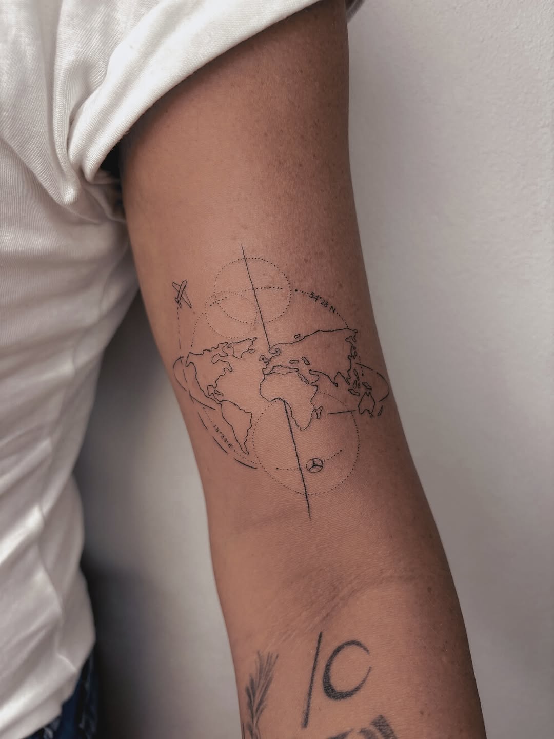 30 Travel Tattoo Ideas: Unique Designs for Women and Men Who Live for Adventure