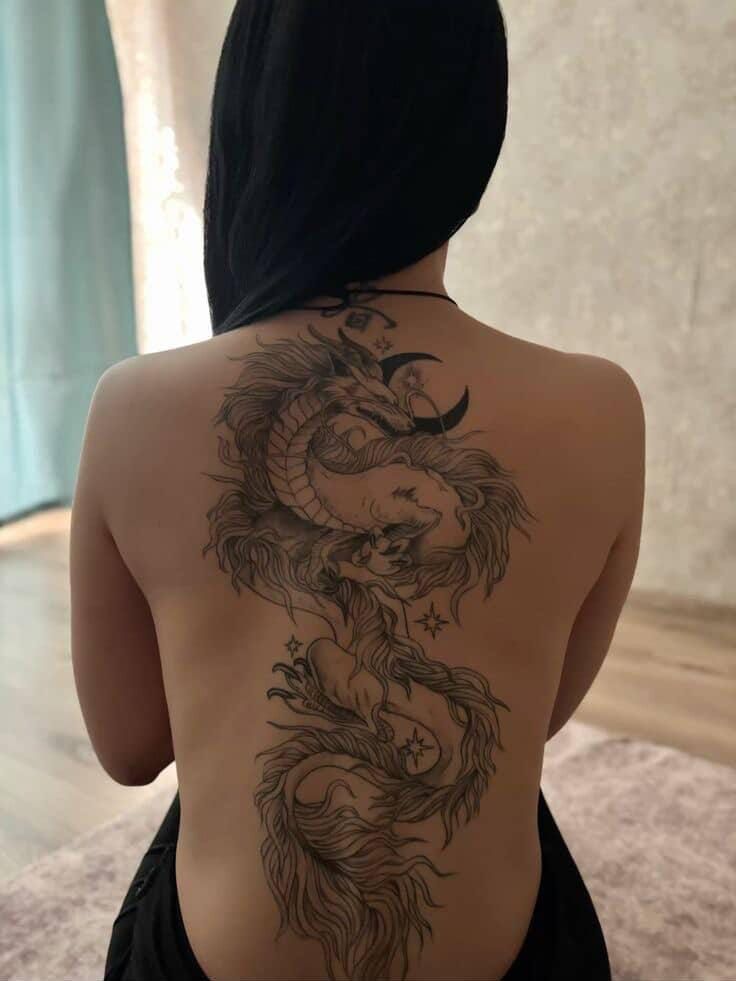 30 Back Tattoo Women: Bold Statements, Fine Line Details, and Meaningful Designs