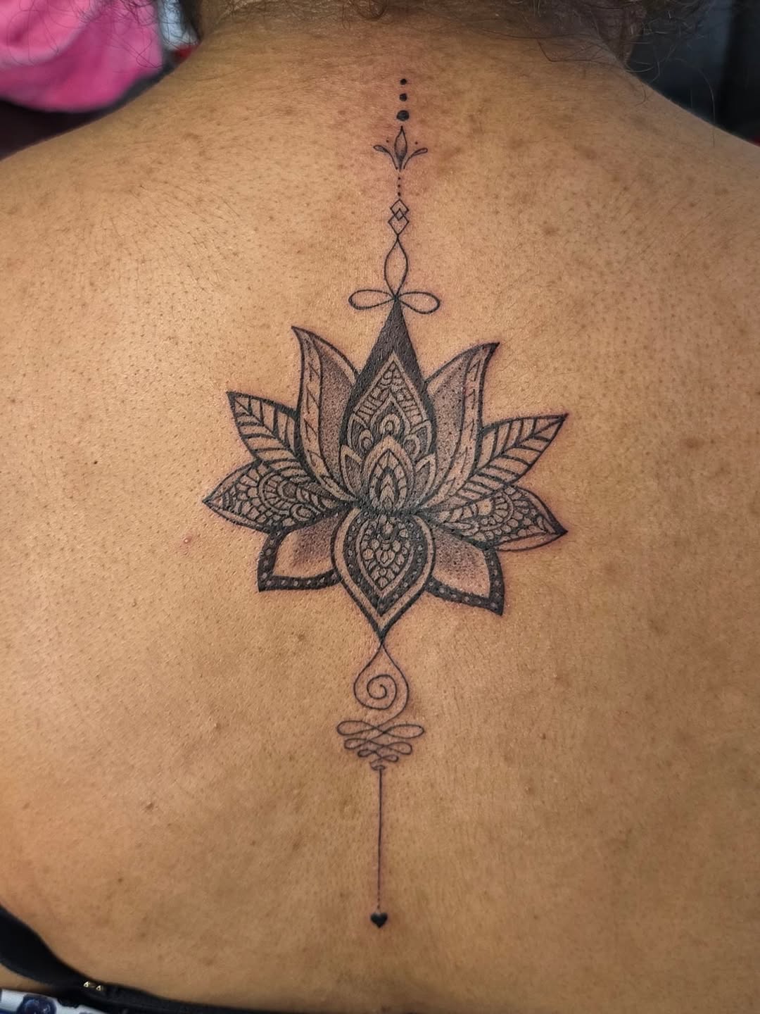 30 Back Tattoo Women: Bold Statements, Fine Line Details, and Meaningful Designs