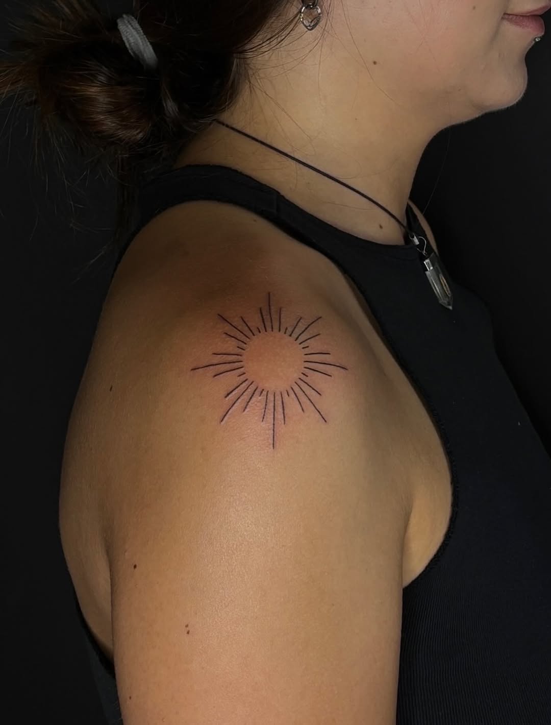 30 Shoulder Tattoo Ideas: From Feminine Florals to Bold Dragon Statements