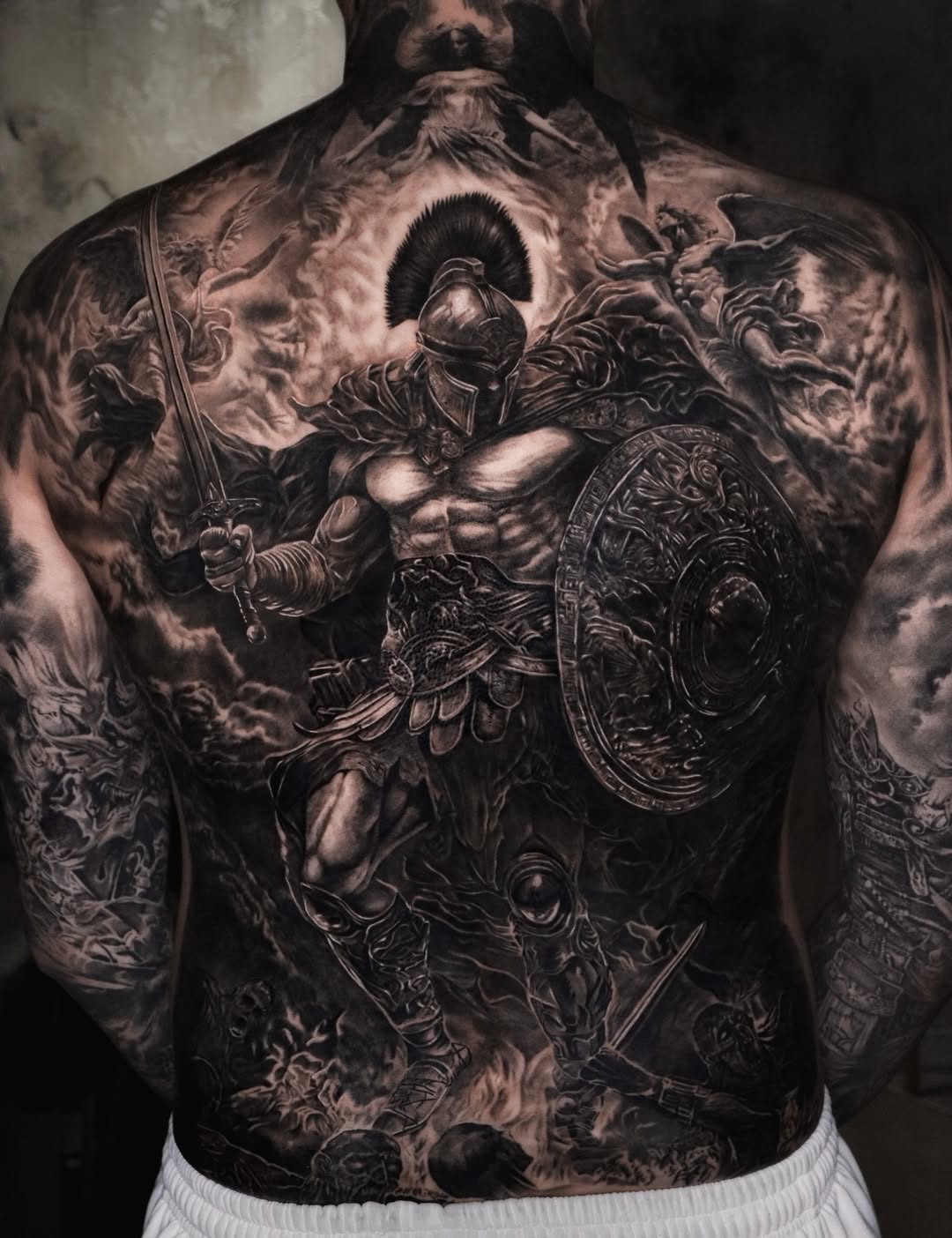 30 Back Tattoo for Men: Power, Symbolism, and Modern Design Language