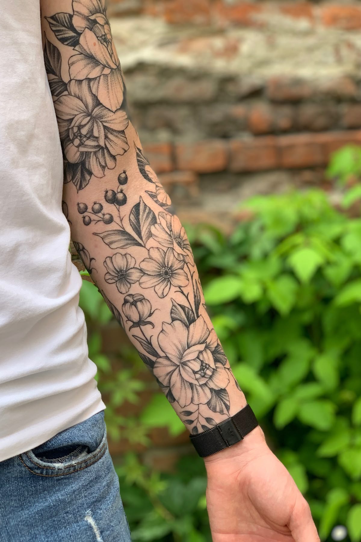 28 Flower Sleeve Tattoo Ideas: Fine Line Floral Designs, Butterfly Accents, And Bold Color Sleeves For Women