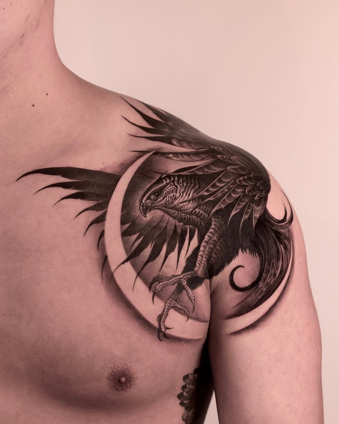 30 Shoulder Tattoo Ideas: From Feminine Florals to Bold Dragon Statements