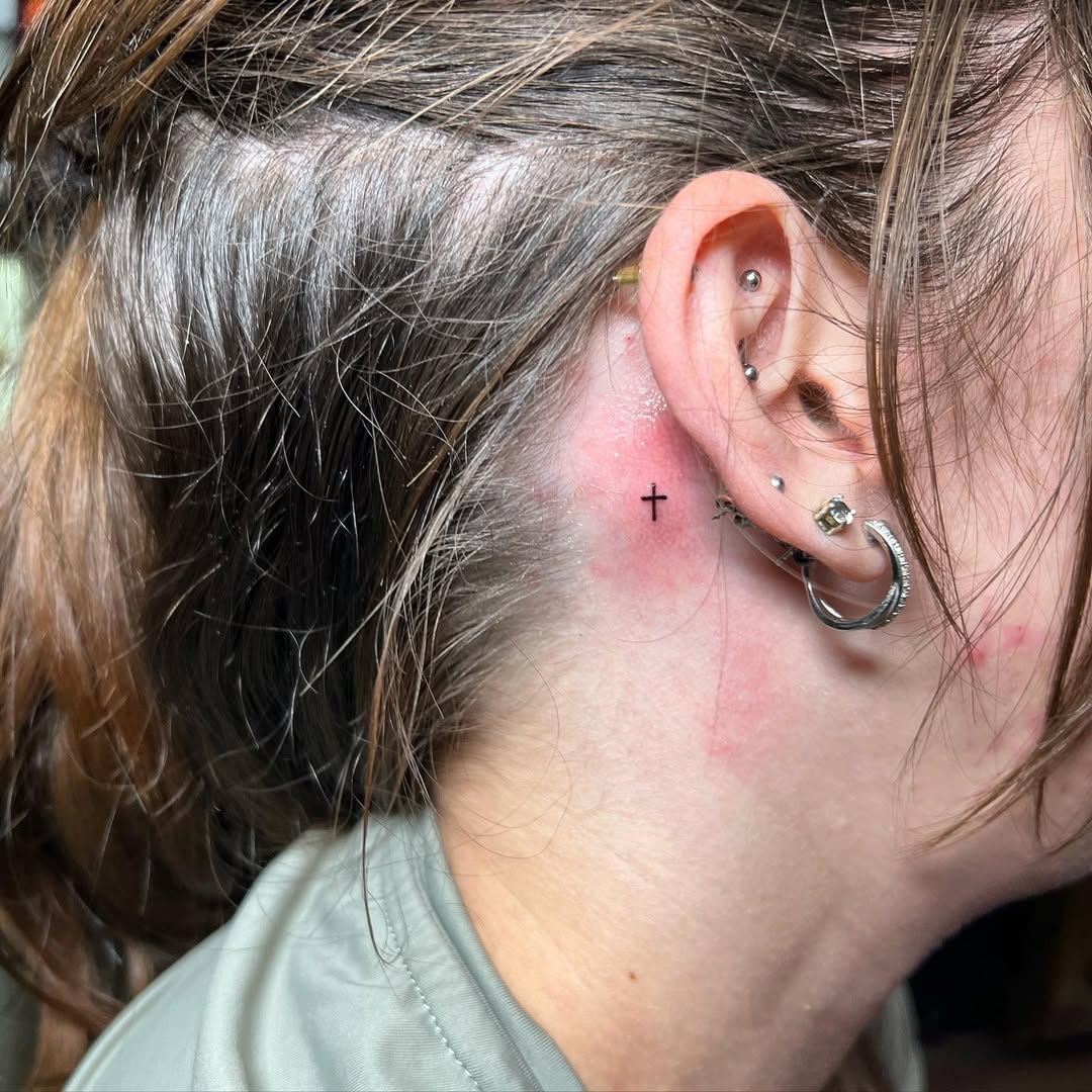 30 Small Cross Tattoo Ideas: Minimal Designs & Meaningful Placement Inspiration