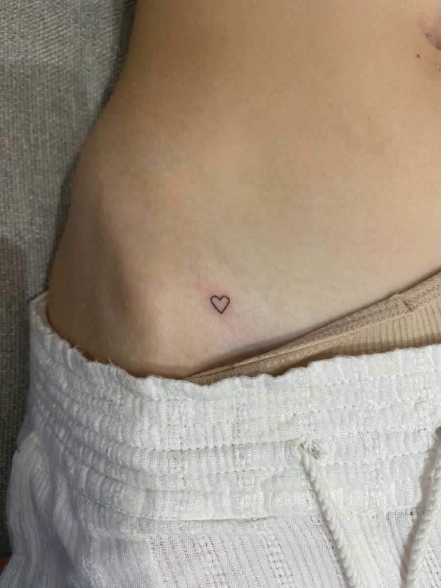 32 Stick and Poke Tattoo Ideas: Tiny Statements with Big Personality