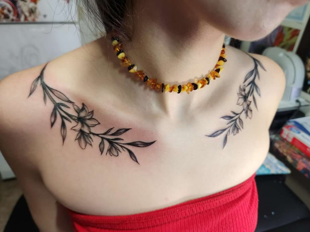 30 CollarBone Tattoo Ideas: Elegant, Meaningful Designs for Women and Men
