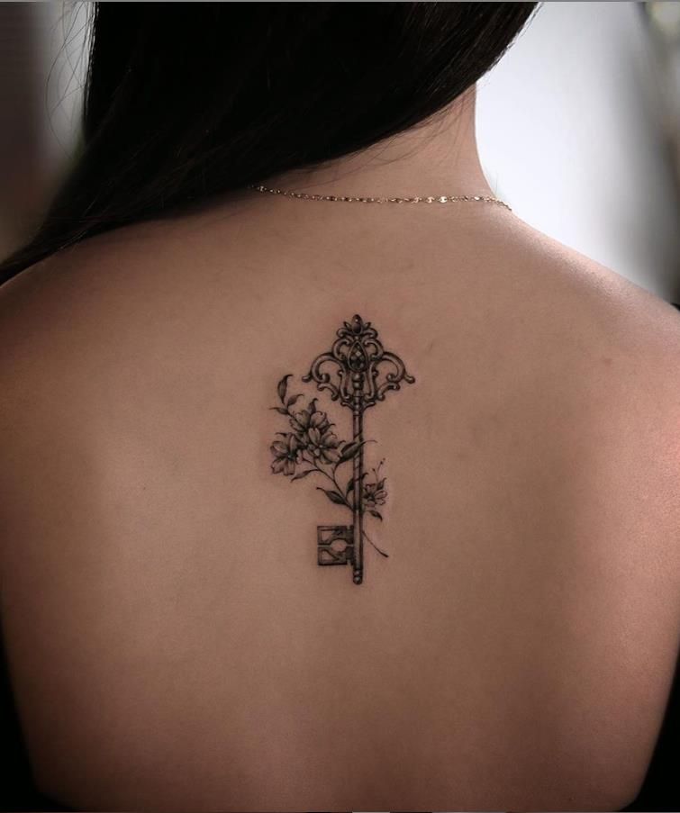 28 Key Tattoo Ideas: From Antique Skeleton Designs to Modern Minimalism