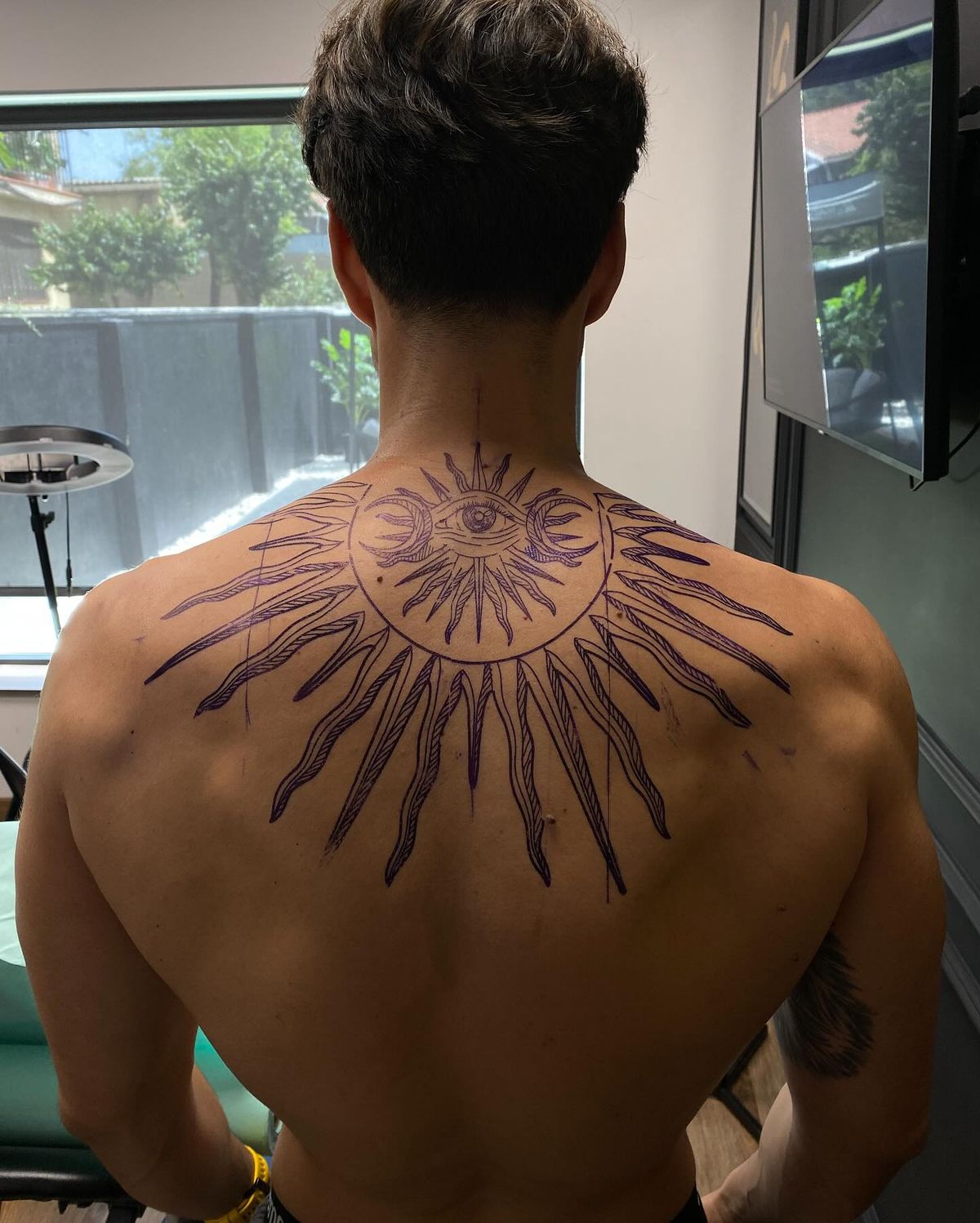 30 Back Tattoo for Men: Power, Symbolism, and Modern Design Language
