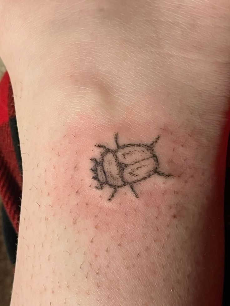 32 Stick and Poke Tattoo Ideas: Tiny Statements with Big Personality
