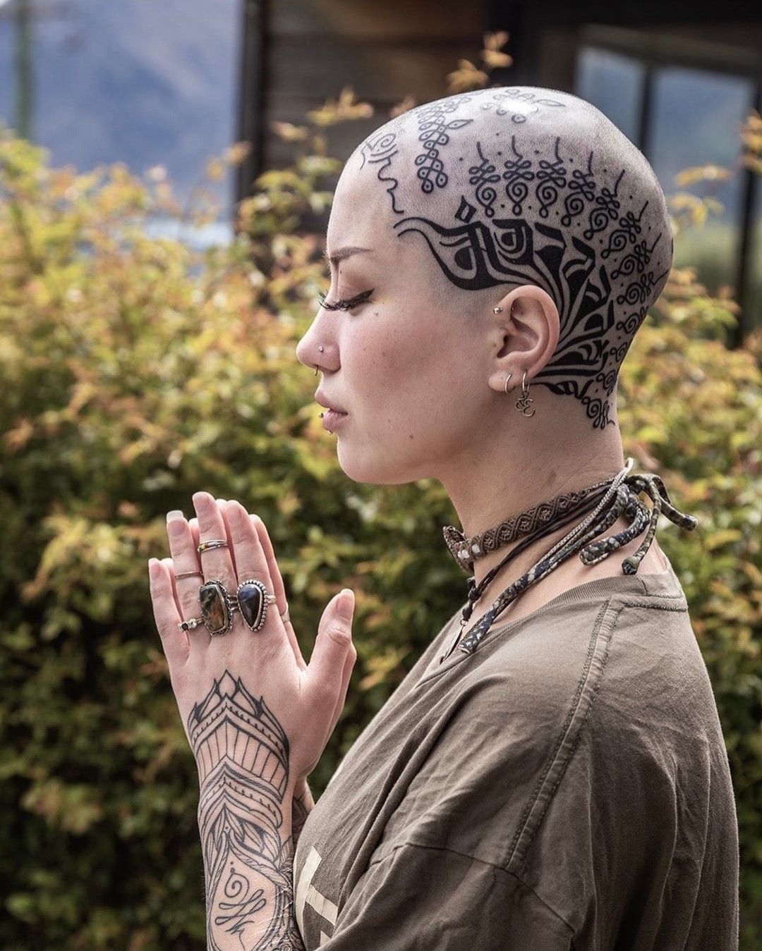 30 Head Tattoo Ideas: Bold Statements from the Side of the Skull to the Top of a Bald Canvas