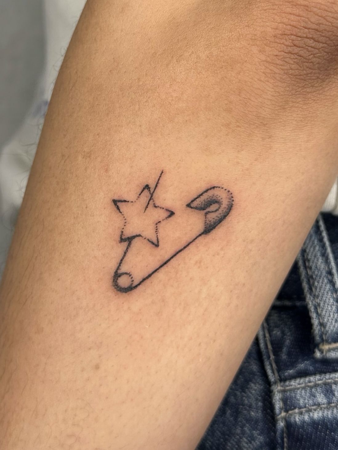 32 Stick and Poke Tattoo Ideas: Tiny Statements with Big Personality
