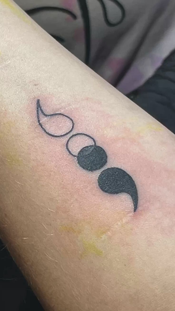 28 Survivor Tattoo Ideas: Symbols of Strength, Healing, and Unity