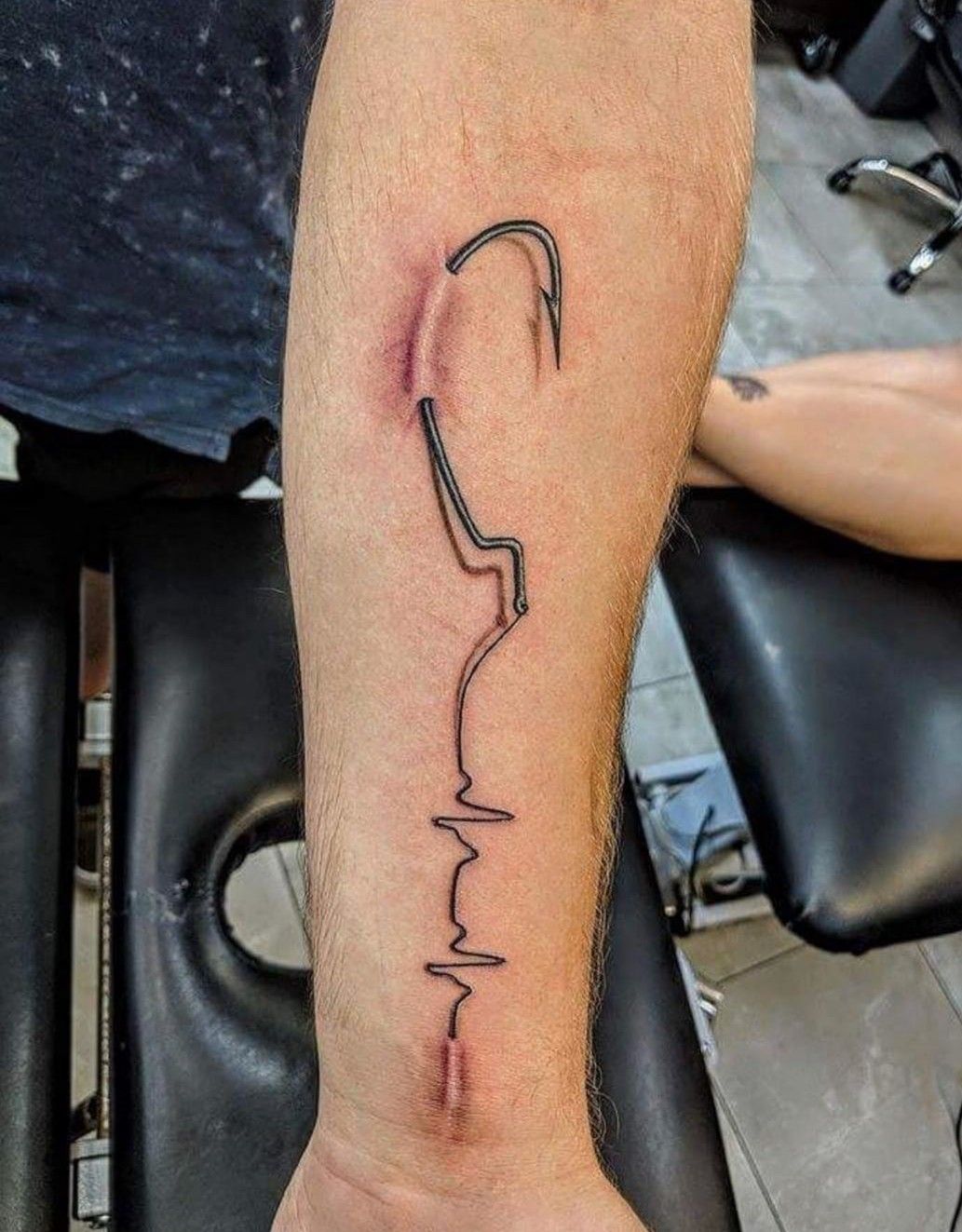 29 Fishing Tattoo Ideas: From Fine Line Minimalism to Bold Traditional Sleeves