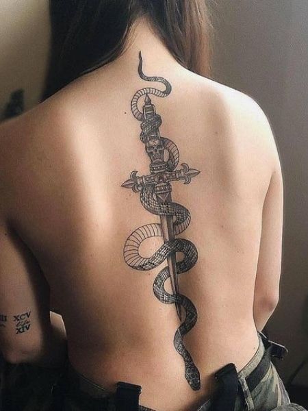 30 Back Tattoo Women: Bold Statements, Fine Line Details, and Meaningful Designs