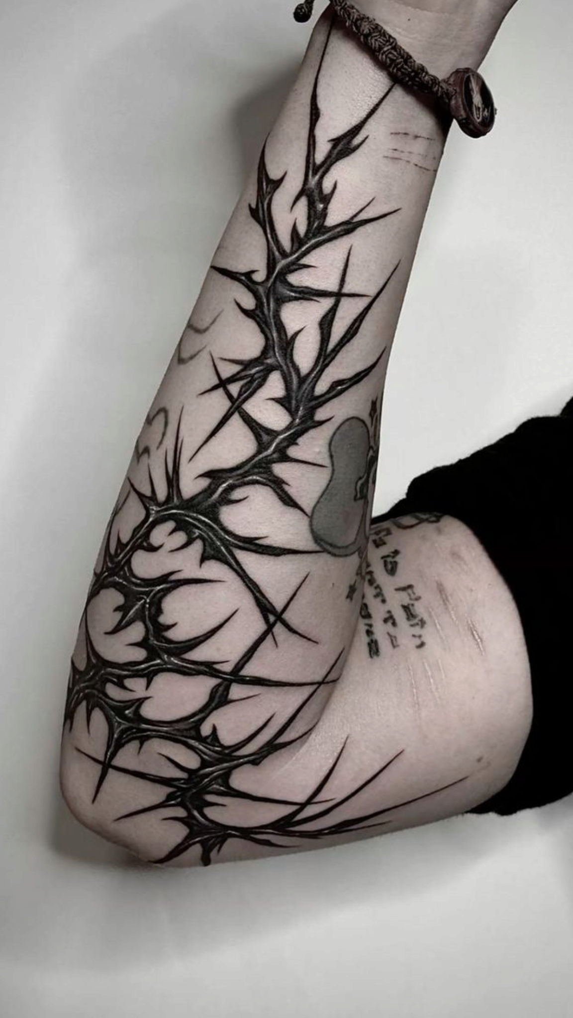 29 Thorn Tattoo Ideas: Bold, Symbolic Designs With Edge