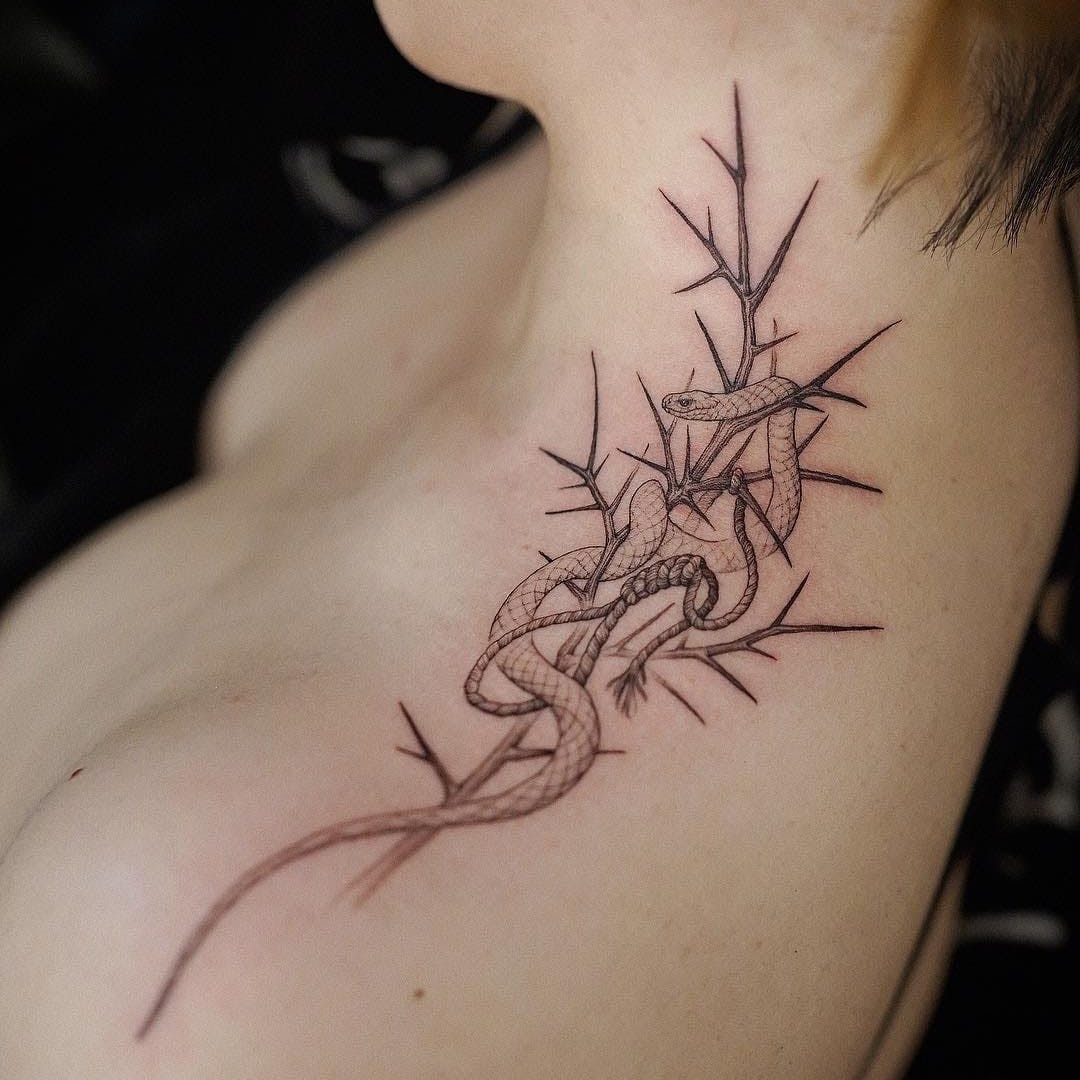 29 Thorn Tattoo Ideas: Bold, Symbolic Designs With Edge