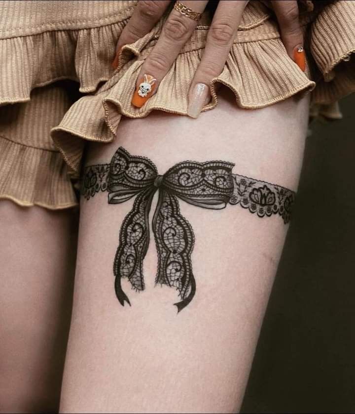 28 Lace Tattoo Ideas: Elegant Designs Inspired by Delicate Fabric