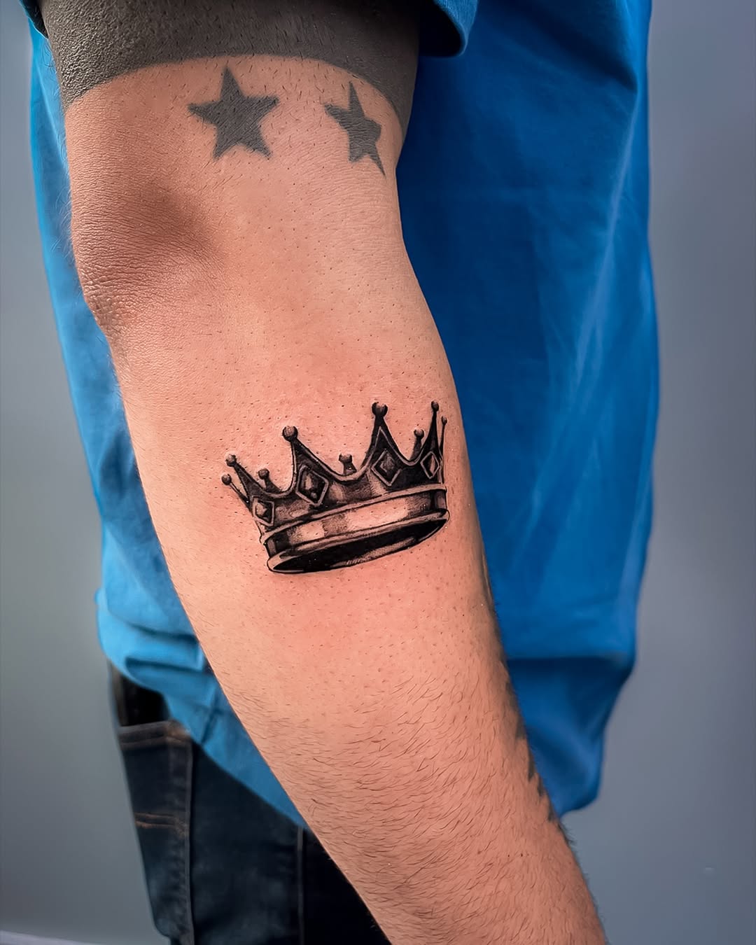 27 King Tattoo Ideas – Powerful Crown, Chess, And Royal Symbol Designs For Men And Women