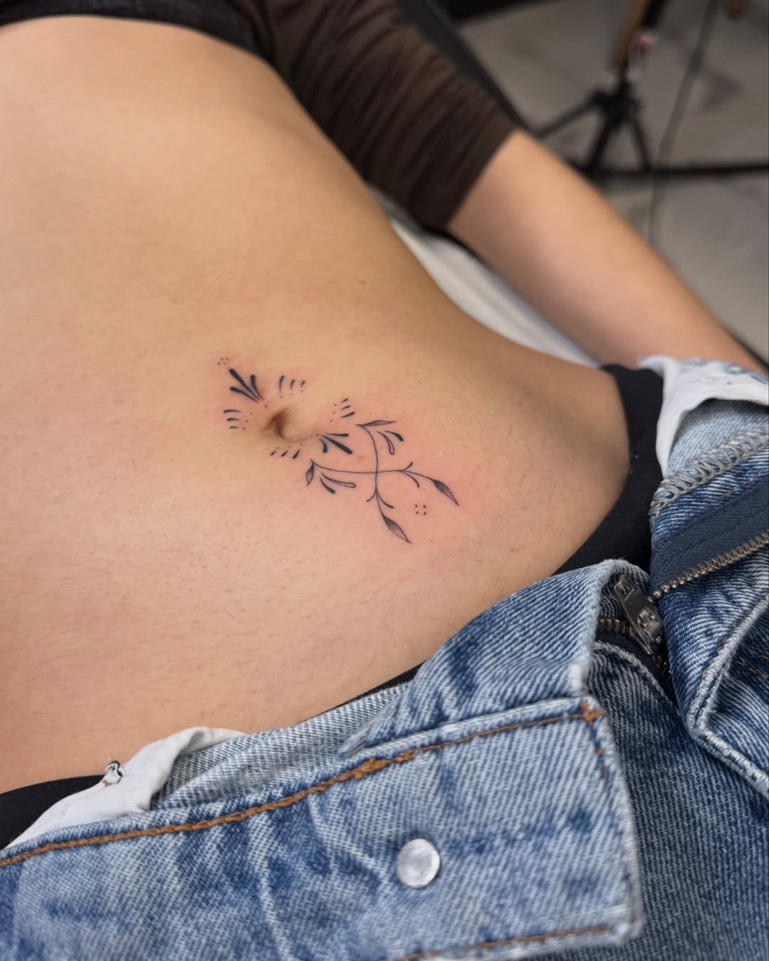 28 Belly Button Tattoo Ideas 2026: Feminine, Dainty & Bold Designs for Women