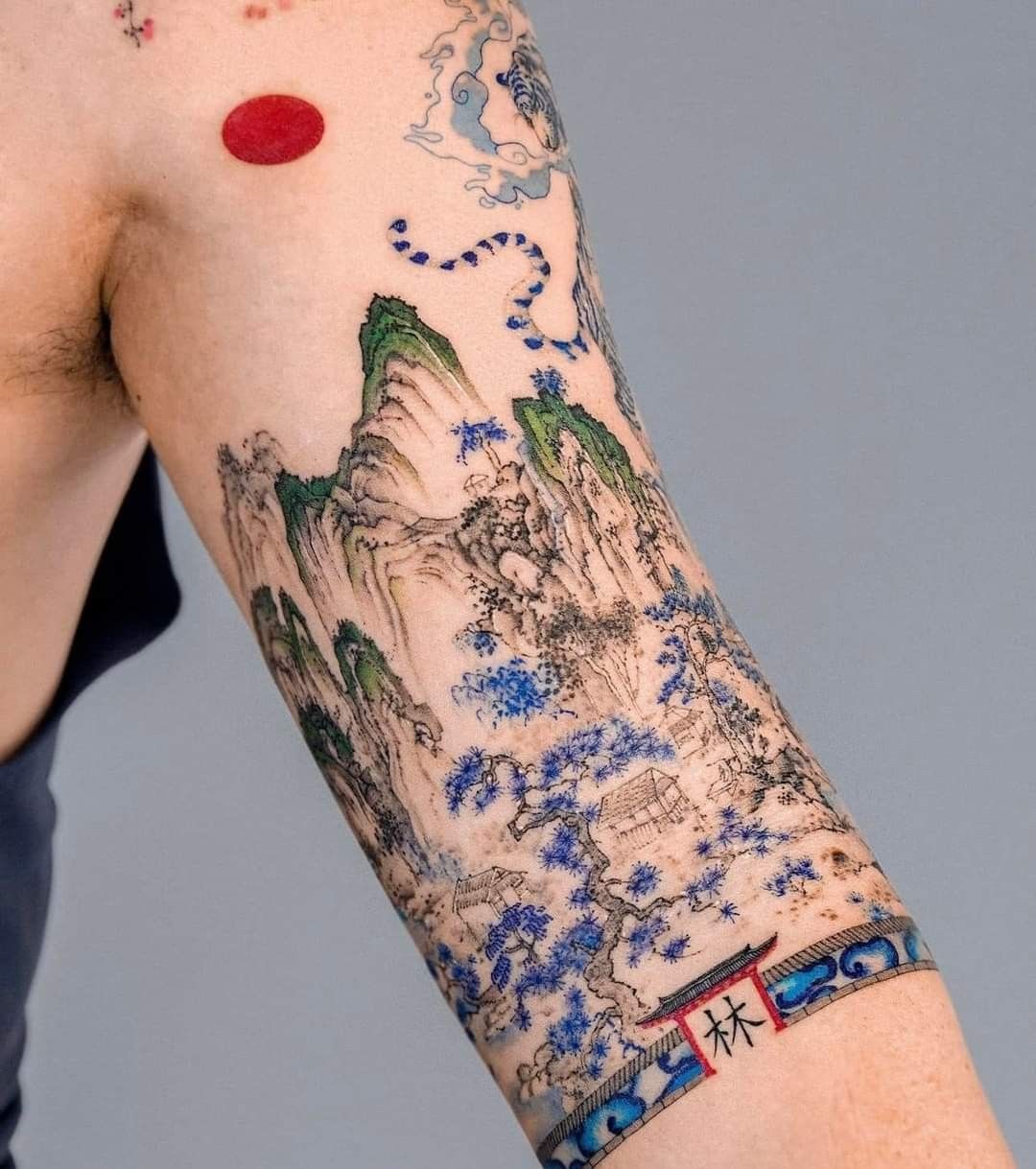 30 Chinese Tattoo Ideas: Meaningful Symbols, Traditional Art, and Modern Designs