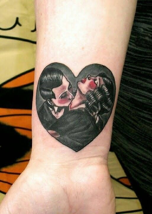 31 Vampire Tattoo Ideas 2026: Dark Romance, Fine Line Edge & Gothic Revival