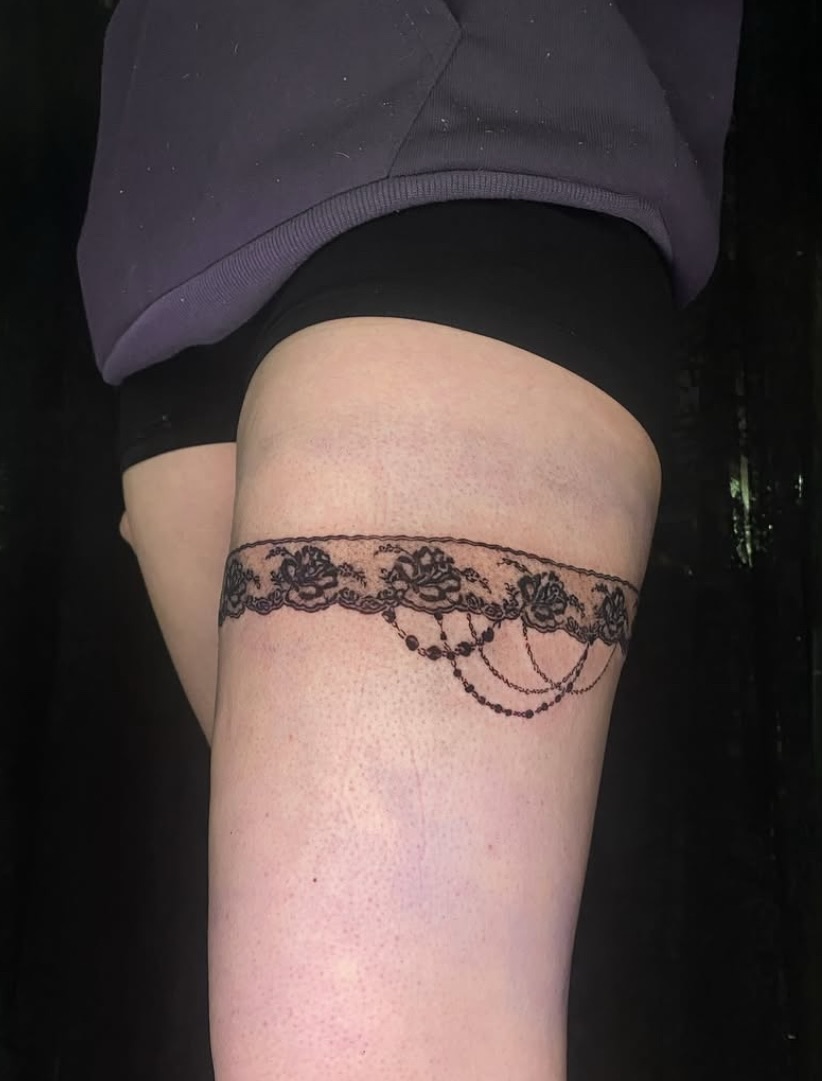 28 Lace Tattoo Ideas: Elegant Designs Inspired by Delicate Fabric