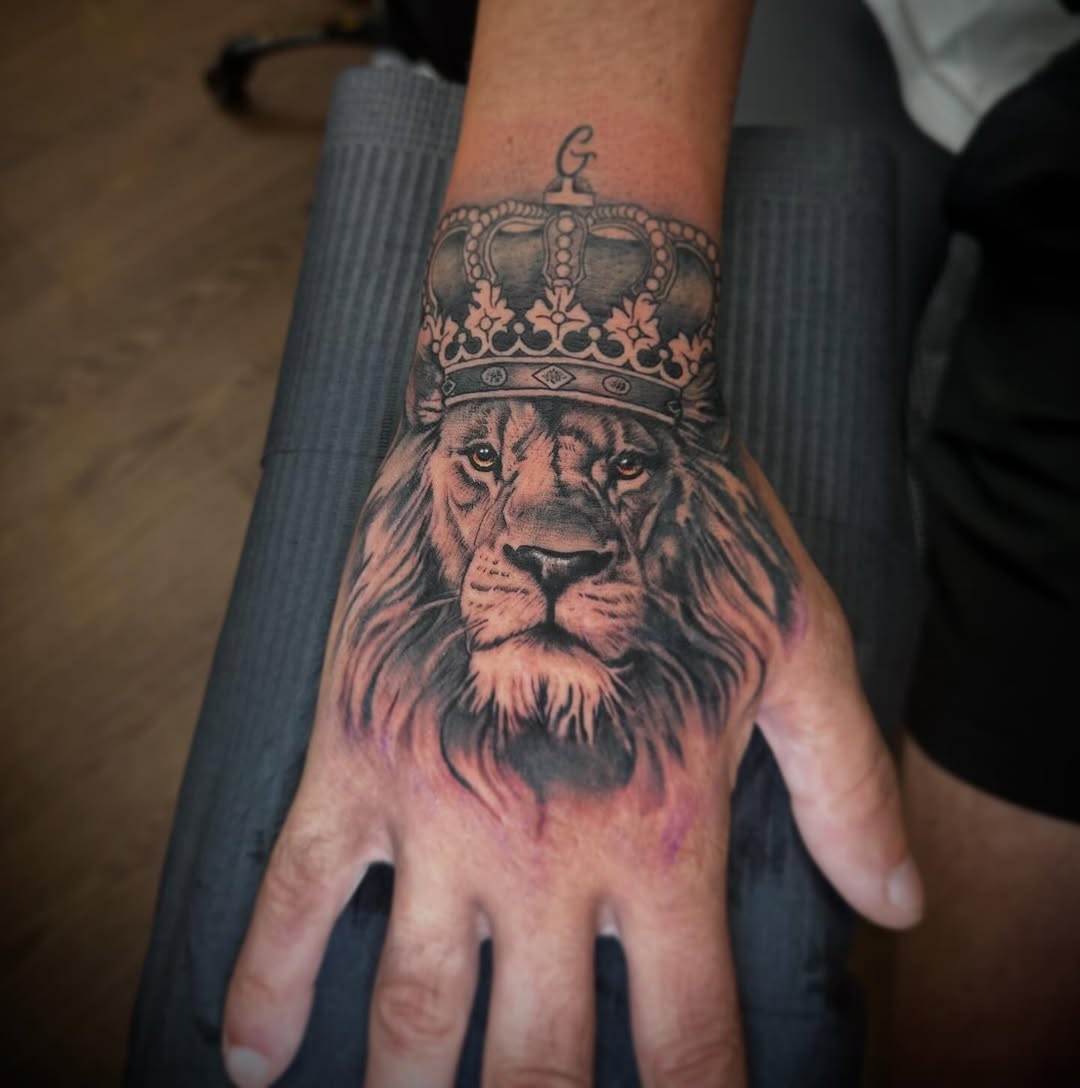 27 King Tattoo Ideas – Powerful Crown, Chess, And Royal Symbol Designs For Men And Women