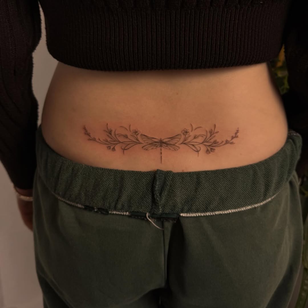 29 Lower Back Tattoo Ideas: Elegant, Bold, and Modern Designs for Women