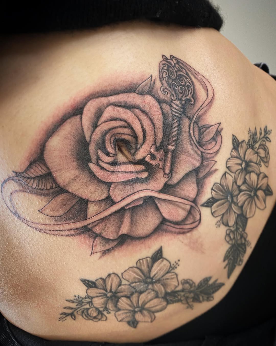 28 Belly Button Tattoo Ideas 2026: Feminine, Dainty & Bold Designs for Women