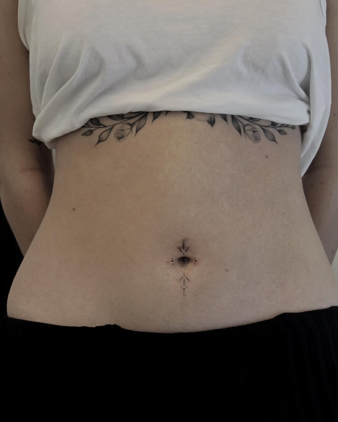 28 Belly Button Tattoo Ideas 2026: Feminine, Dainty & Bold Designs for Women