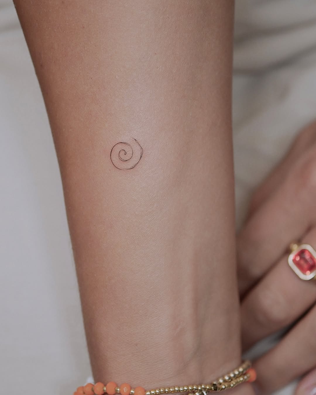 31 Spiral Tattoo Ideas 2026: Modern Flow Meets Timeless Meaning