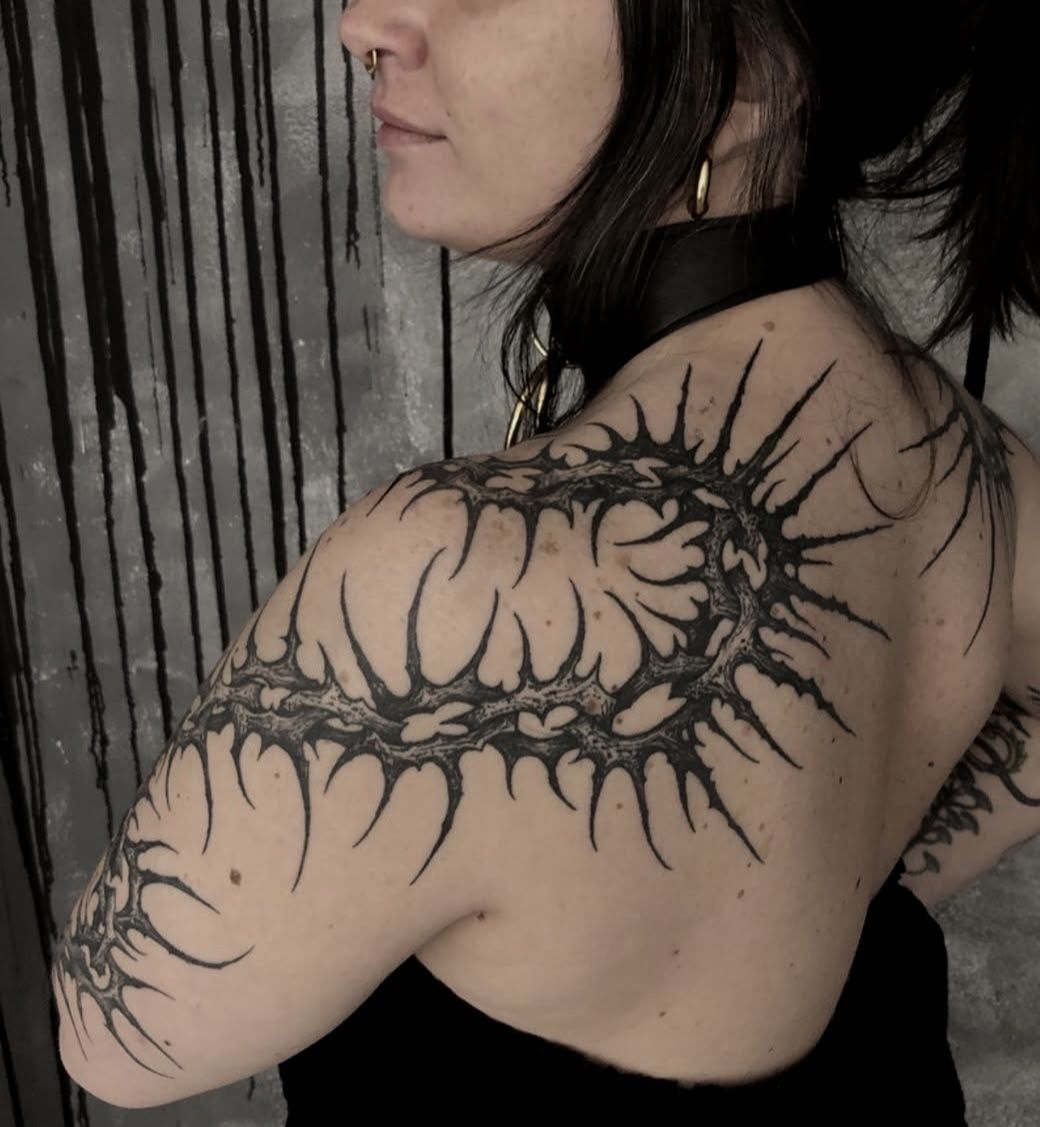 29 Thorn Tattoo Ideas: Bold, Symbolic Designs With Edge