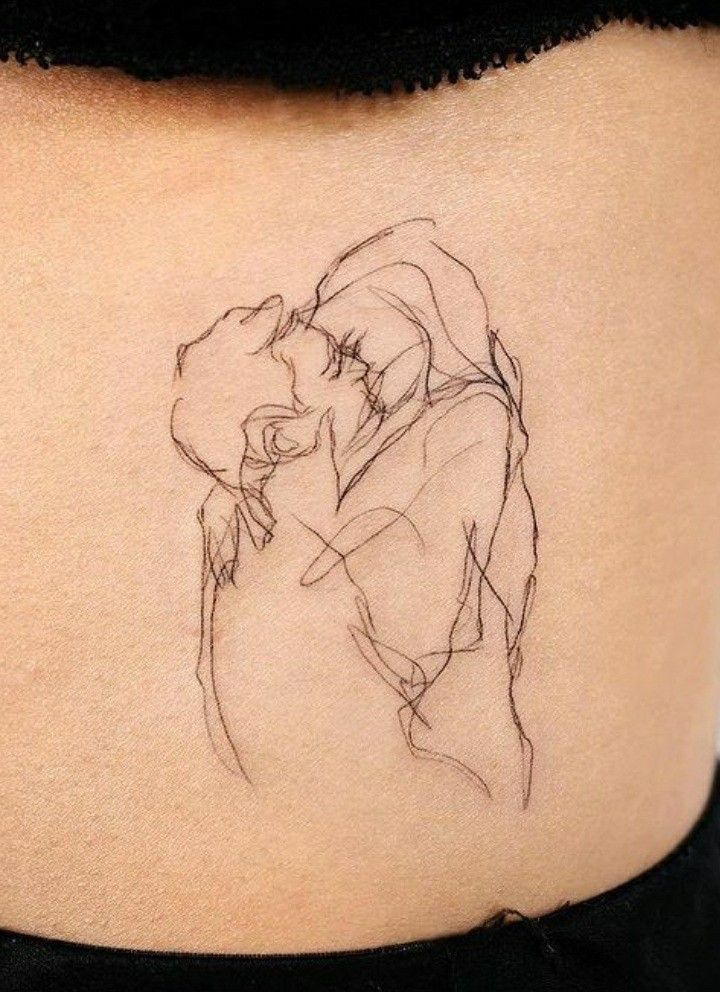 29 Kiss Tattoo Ideas: Romantic, Minimalist, and Bold Designs That Tell a Story
