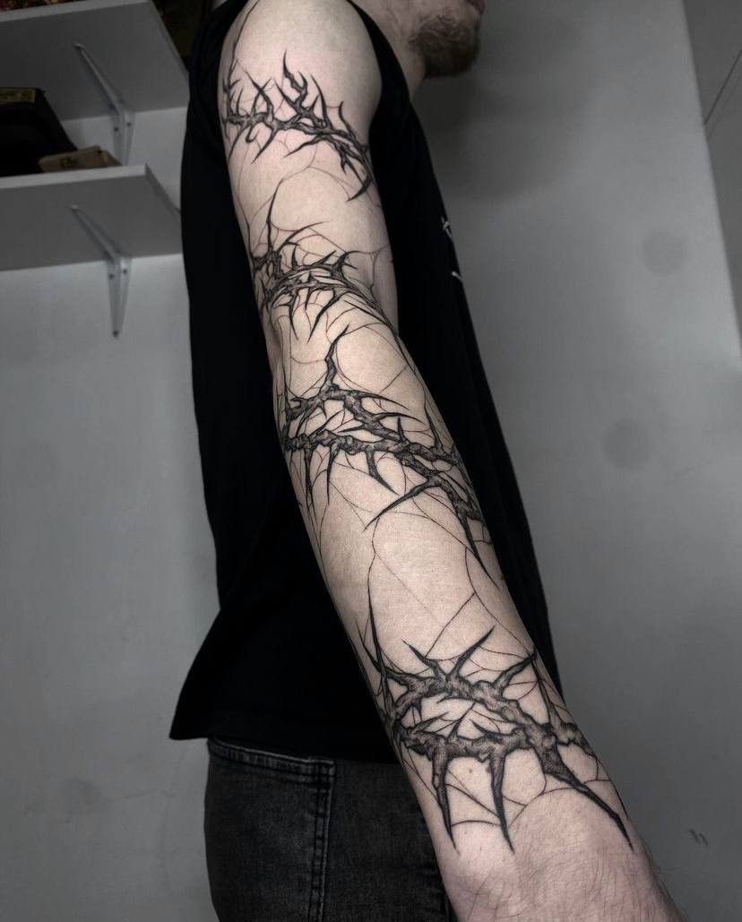 29 Thorn Tattoo Ideas: Bold, Symbolic Designs With Edge